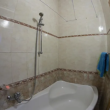 Apartamento подобово на вулиці чорновола 31 біля форуму у місті львові біля малевича *
