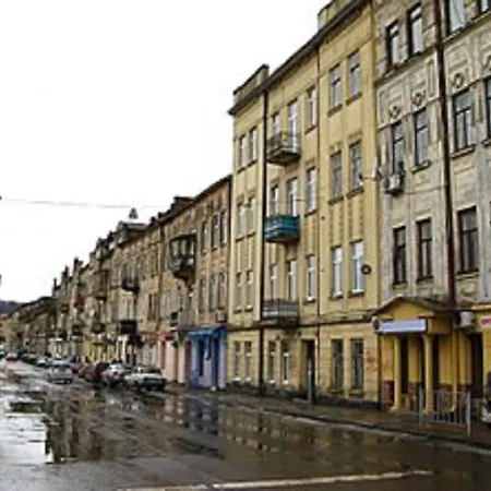 Apartamento подобово на вулиці чорновола 31 біля форуму у місті львові біля малевича *